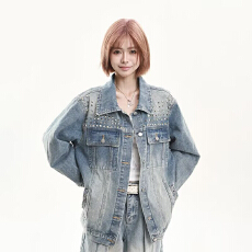 批发2年秋季新款水洗翻领多口袋潮流牛仔夹克情侣款外套