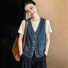 批发大码复古V领牛仔马甲女装2026年夏季新款宽松<b class='q'>百搭</b>大口袋坎肩上衣