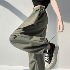 批发实拍2026春夏季新款休闲<b class='q'>宽松</b>工装裤时尚阔腿束脚两穿工装裤长裤女