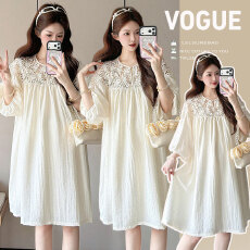 实拍 2026孕妇装夏装新款时尚钩花镂空蕾丝拼接连衣裙