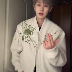 批发好质量 原版起版加厚呢子 花卉刺绣夹棉飞行<b class='q'>夹克</b><b class='q'>男</b>女情侣宽松外套