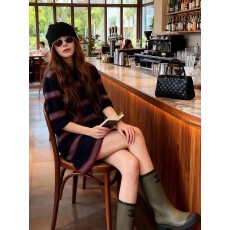 批发巨好看的<b class='q'>秋</b>冬穿搭一整套时尚慵懒气质小香风针织毛衣裙子两件套装