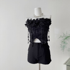 批发布拿拿 纯欲立体花朵<b class='q'>抹胸</b>女2025夏季修身一字肩<b class='q'>裹</b><b class='q'>胸</b>外穿背心上衣