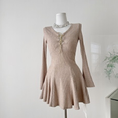 批发天鹅er 重塑美学气质显瘦时尚小众连衣裙