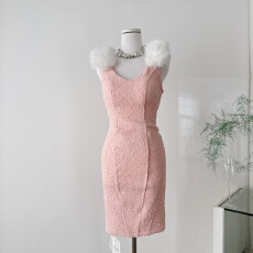 批发bewithRosey【妃粉小狐狸】<b class='q'>韩国</b>定制面料白狐肩修身裙<b class='q'>连衣裙</b>包臀