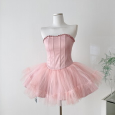 批发仙女钉钻鱼骨束身抹胸蓬蓬<b class='q'>连衣裙</b>温柔气质冬季生日宴会系带小礼服