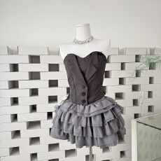 批发网红同款2026春季新款辣妹<b class='q'>名媛</b>翻领鱼骨西装抹胸+蛋糕半裙<b class='q'>套装</b>