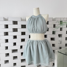 批发kubiliv【海蓝碎珀】重工挂脖挖肩纯欲氛围感手工<b class='q'>钉珠</b>收腰<b class='q'>连衣裙</b>