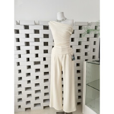 批发邱肉瑶 气质高级感白套装女夏季新款一<b class='q'>字</b>肩修身收腰<b class='q'>t</b>恤显瘦阔腿<b class='q'>裤</b>