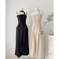 批发小P衣站高级感黑色气质套装女年<b class='q'>夏</b>季挂脖吊带高腰阔腿长裤两件套