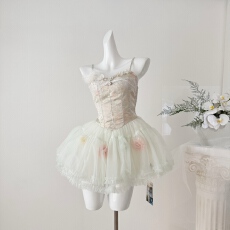 批发Catyears猫年 秘境少女~<b class='q'>提花</b>鱼骨抹胸上衣纯欲感云朵蓬蓬短裙套装