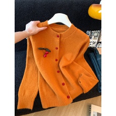 批发实拍 橘色韩系简约单排扣立体樱桃装饰甜美风针织开衫外套上衣女