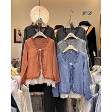 批发<b class='q'>森系</b>少女减龄穿搭格子木耳边系带罩衫+蕾丝吊带背心两件套套装