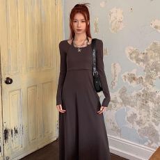 批发法式<b class='q'>连衣</b>裙女秋季2026年新款裙子长袖显瘦气质高端精致<b class='q'>长裙</b>