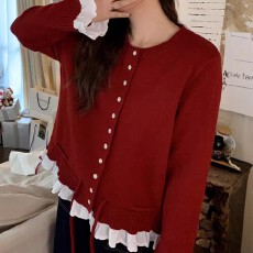 批发温柔风<b class='q'>荷叶边</b>拼接圣诞氛围感红色<b class='q'>毛衣</b>针织衫女秋冬新款mm收腰上衣