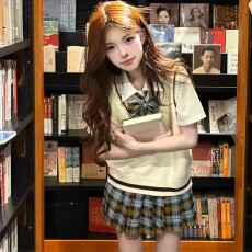 批发原创jk制服秋冬新款学院风<b class='q'>无袖</b>套头背心日系校供感秋刀鱼格裙套装