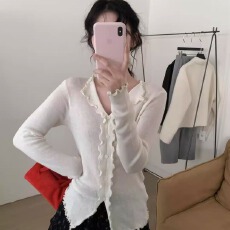 批发温柔风洋气简约甜美修身显瘦百搭长袖V领别致木耳边针织衫上衣女