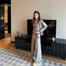 批发撞色开衫针织衫<b class='q'>女</b>2025秋冬季新款韩系内搭吊带背心百<b class='q'>搭</b>休闲裤套装