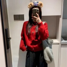 批发红色针织高领新年毛衣开衫高级感女2025新款秋冬款过年慵懒风外套