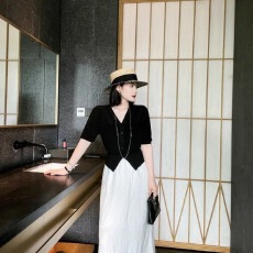 批发简约气质百搭时尚甜美2026夏季短袖高级针织衫女气质新款小众遮肉