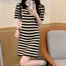批发小个子减龄POLO领短袖针织裙女装2026年夏季设计感条纹连衣裙裙子