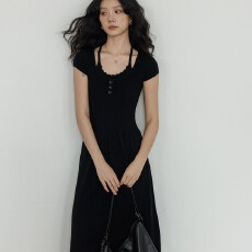 批发夏季T恤背心连衣裙女修身<b class='q'>蕾丝</b>拼接T恤针织内搭裙子2026新款长裙