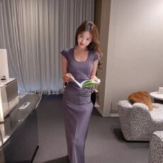 批发2026新款法式气质针织包臀中长裙夏季纯色短袖修身<b class='q'>连衣裙</b>显瘦裙子
