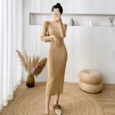 批发法式方领针织<b class='q'>连衣裙</b>女秋冬黑色气质显瘦紧身包臀毛衣长款打底裙子
