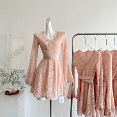 批发Sun雅乔【甜桃娇娇】秋冬名媛辣妹优雅气质V领<b class='q'>钉珠</b>蕾丝长袖<b class='q'>连衣裙</b>