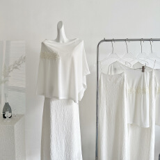 批发WalkinDark【浮生若梦】珍珠花朵针织披风+立体镶花修身针织长裙