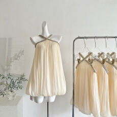 批发kubiliv【3/23日上新 钻光缪斯】重工镶钻交叉挂脖连衣<b class='q'>裙</b>