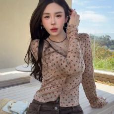 批发韩系爱心图案V领长袖防晒T恤女2026春夏新款时尚气质百搭显瘦上衣