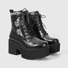 批发亚马逊跨境圆头高帮厚底侧拉链哥特式朋克风蝴蝶印花跛跟系带女靴