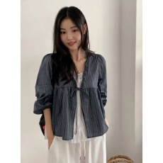 批发<b class='q'>韩国</b>东大门2026新款条纹木耳边系带灯笼袖衬衫