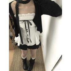 早春韩系穿搭套装女花边蝴蝶结巨好看的吊带小上衣波点短裙一整套