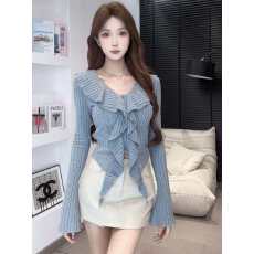 批发性感辣妹V领设计感喇叭袖打底衫秋<b class='q'>冬</b>新款不规则荷叶边打底上衣