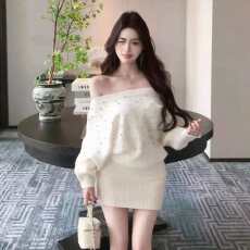 批发御姐范烫钻针织<b class='q'>连衣裙</b>女秋冬纯欲性感一字肩包臀裙<b class='q'>蝙蝠</b>袖毛衣裙潮