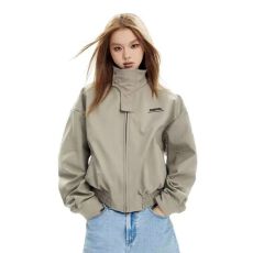 批发美式复古机能风夹克外套女秋冬季立领上衣高级感户外防风冲锋风衣