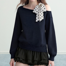 批发斜肩露肩<b class='q'>卫衣</b>女春秋2025秋新款波点系带蝴蝶结宽松无帽套头短上衣