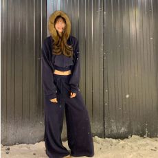 批发原版做工华棉刷毛复合银狐绒可拆卸毛领连帽开衫卫衣长裤套装女<b class='q'>冬</b>