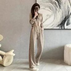 批发高端气质运动休闲套装女春2026新款开衫<b class='q'>时尚</b>洋气阔腿裤两件套00