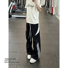批发美式复古休闲运动卫裤男夏季宽松三条杠垂感直筒工装阔腿裤<b class='q'>情侣</b><b class='q'>款</b>