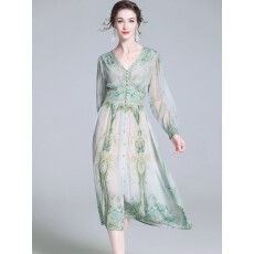 批发真丝<b class='q'>连衣裙</b>春2026新款宫廷风洋气V领欧货印花裙桑蚕丝气质裙
