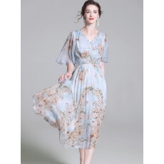 批发<b class='q'>连衣裙</b>夏2026新款法式轻奢复古收腰碎花裙高级感真丝桑蚕丝裙