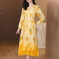 批发真丝碎花连衣<b class='q'>裙</b>女2026春夏季新款温柔风减龄桑蚕丝