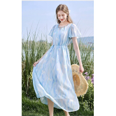 批发香影蓝色晕染短袖<b class='q'>连衣裙</b>女2026夏季新款法式碎花度假风刺绣雪纺裙