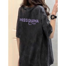 批发220克精梳纯棉洗水黑落肩宽松版型后包边短袖T恤印花款