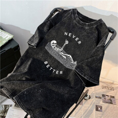 220克精梳纯棉洗水黑落肩宽松版型后包边短袖T恤印花款