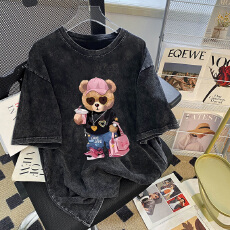 批发220克精梳纯棉洗水黑落肩宽松版型后包边短袖T恤印花款