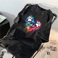 批发220克精梳纯棉洗水黑落肩宽松版型后包边短袖T恤印花款